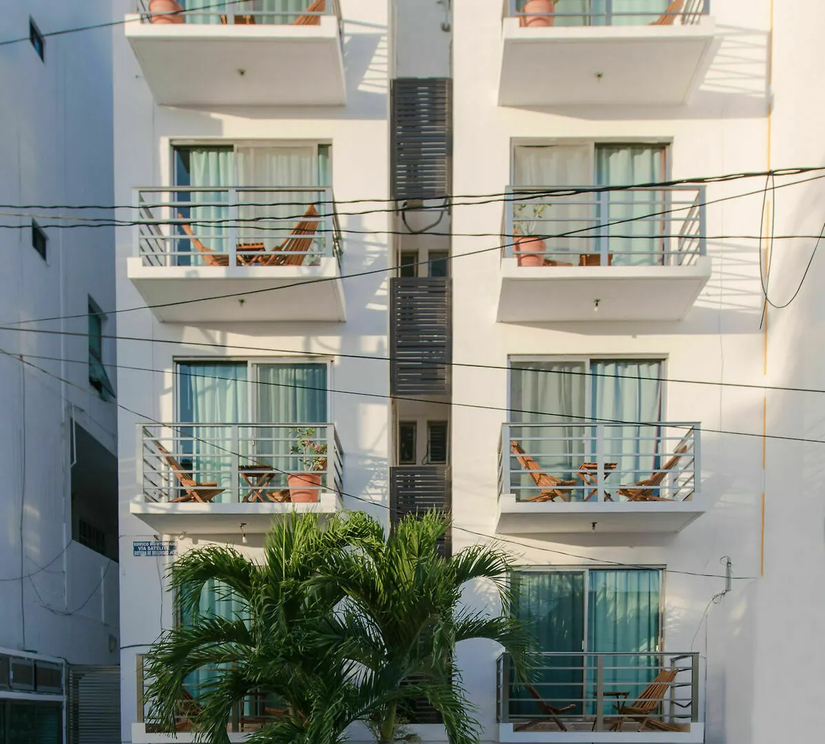 Coral Blue Beach Condohotel Плая-дель-Кармен